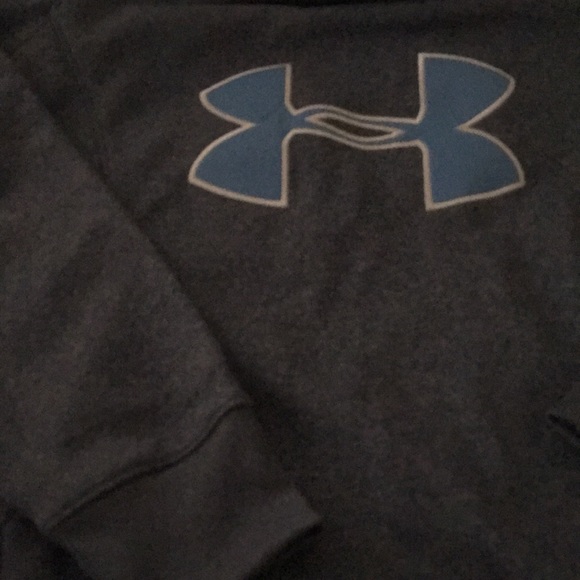 Under Armour medium cold gear sweat shirt - Picture 3 of 3